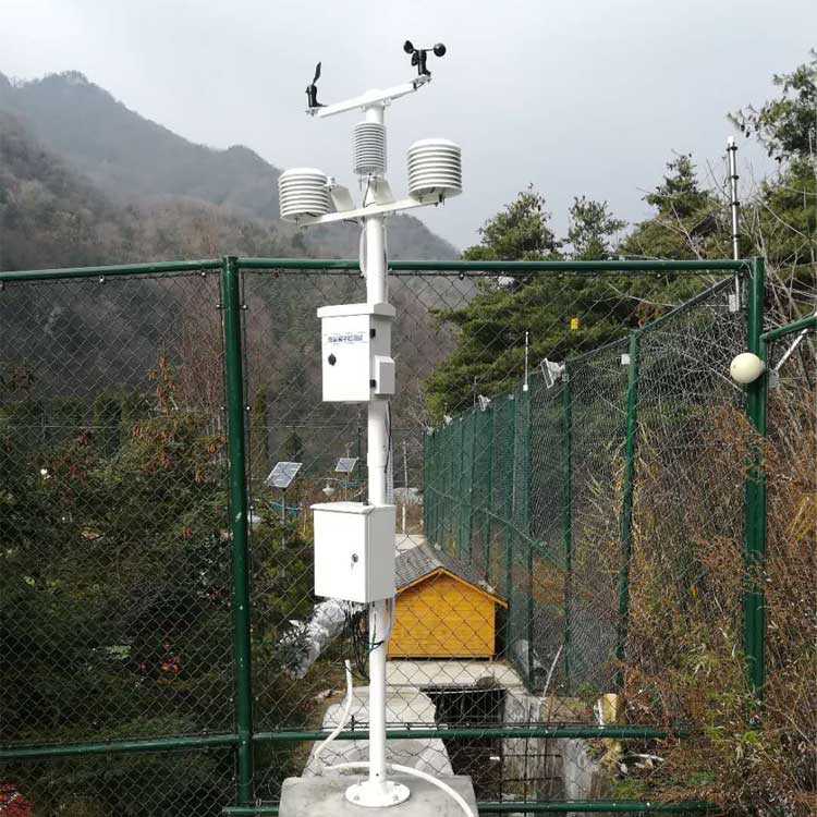 創(chuàng  )美山莊空氣負氧離子監測站